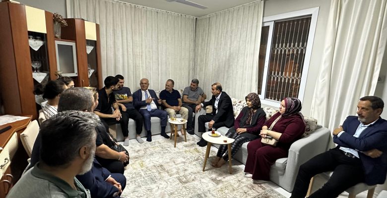 MHP ADANA İL TEŞKİLATI “HAYIRLI GÜNLER KOMŞUM” ZİYARETLERİYLE GÖNÜL KAPILARINI ARALIYOR