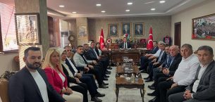 MHP MERSİN TEŞKİLATLARINDA “HAYIRLI GÜNLER KOMŞUM – DERDİN DERDİMİZDİR” SOHBET ZİYARETLERİ HIZ KESMEDEN DEVAM EDİYOR MHP MERSİN TEŞKİLATLARINDA “HAYIRLI GÜNLER KOMŞUM – DERDİN DERDİMİZDİR” SOHBET ZİYARETLERİ HIZ KESMEDEN DEVAM EDİYOR