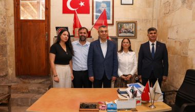 MERSİN VALİSİ ATİLLA TOROS, KİREMİTHANE MAHALLE MUHTARLIĞINI ZİYARET ETTİ