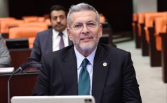 MHP MERSİN MİLLETVEKİLİ VE MYK ÜYESİ DR. LEVENT UYSAL MECLİS’TE ÖĞRENCİ AFFINI DİLE GETİRDİ