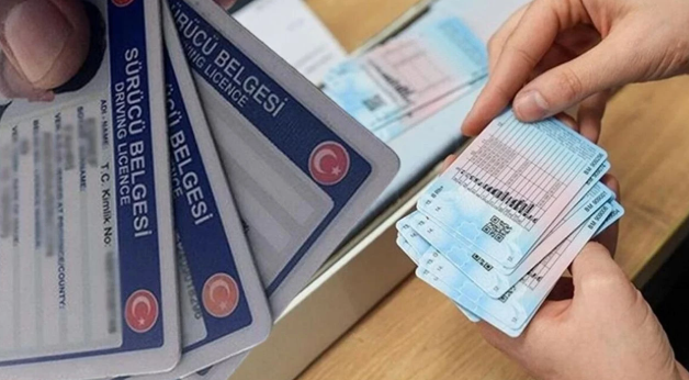 ESKİ TİP EHLİYETLERİN SÜRESİ 1 KASIM İTİBARİYLE DOLUYOR! ESKİ TİP EHLİYETLERİN SÜRESİ 1 KASIM İTİBARİYLE DOLUYOR!