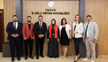 TÜRKİYE-IRAK SANAYİCİLERİ VE İŞ İNSANLARI DERNEĞİ YÖNETİM KURULUNDAN İL MİLLÎ EĞİTİM MÜDÜRÜ FAZİLET DURMUŞ’A ZİYARET