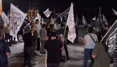MERSİN’DE VATANDAŞLAR, İSRAİL PROTESTOLARINI SÜRDÜRÜYOR