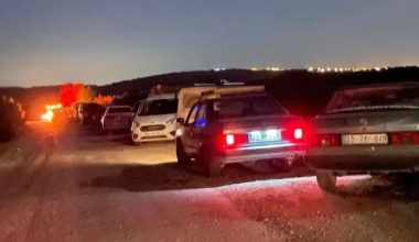 TARSUS’TA 70 YAŞINDAKİ SÜRÜCÜ TRAFİK KAZASINDA HAYATINI KAYBETTİ