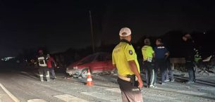TARSUS’TA TRAFİK KAZASI: 1 KİŞİ HAYATINI KAYBETTİ, 4 KİŞİ YARALANDI