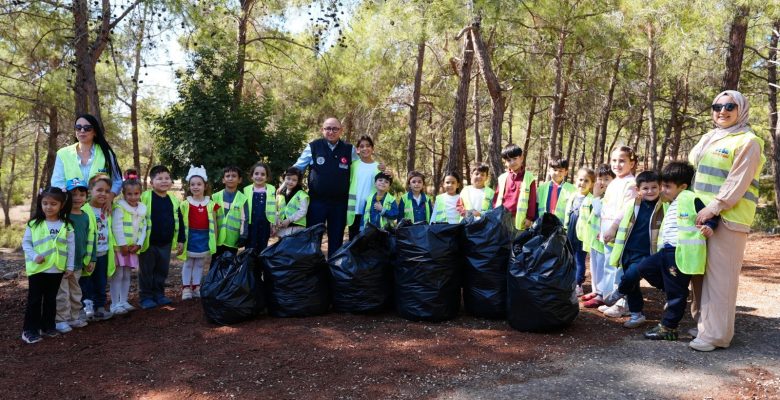 TAKİPÇİM KADAR ÇÖP TOPLUYORUM: ARAS VE MİNİK DOĞA MÜFETTİŞLERİ İŞ BAŞINDA TAKİPÇİM KADAR ÇÖP TOPLUYORUM: ARAS VE MİNİK DOĞA MÜFETTİŞLERİ İŞ BAŞINDA