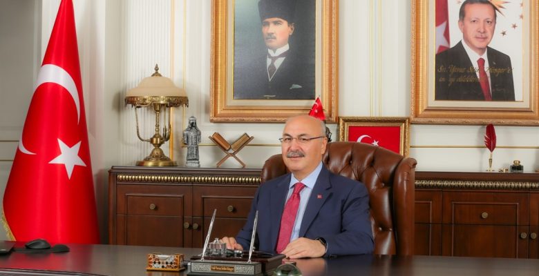 ADANA VALİSİ YAVUZ SELİM KÖŞGER: MUHTARLARIMIZIN BAŞARISI DEVLETİMİZİN BAŞARISIDIR