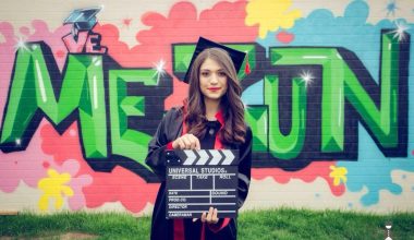 ŞEHİT ÖĞRETMEN AYBÜKE YALÇIN MEZARI BAŞINDA ÖZLEMLE ANILDI