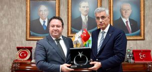 SAĞLIK BAKANI KEMAL MEMİŞOĞLU, MERSİN’DE BİR DİZİ ZİYARETLERDE BULUNDU