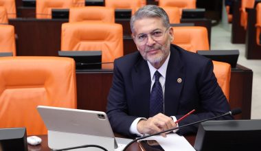 MHP MERSİN MİLLETVEKİLİ UYSAL: HEDEFİMİZ MERSİN’İ TEKNOLOJİ VE İNOVASYON ŞEHRİNE DÖNÜŞTÜRMEK