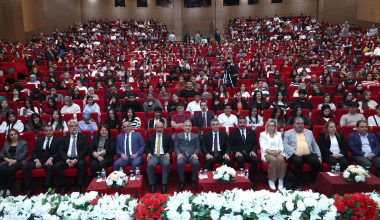 İŞKUR GENÇLİK PROGRAMI İLE 2 BİN 896 ÖĞRENCİ İŞ HAYATINA HAZIRLANIYOR