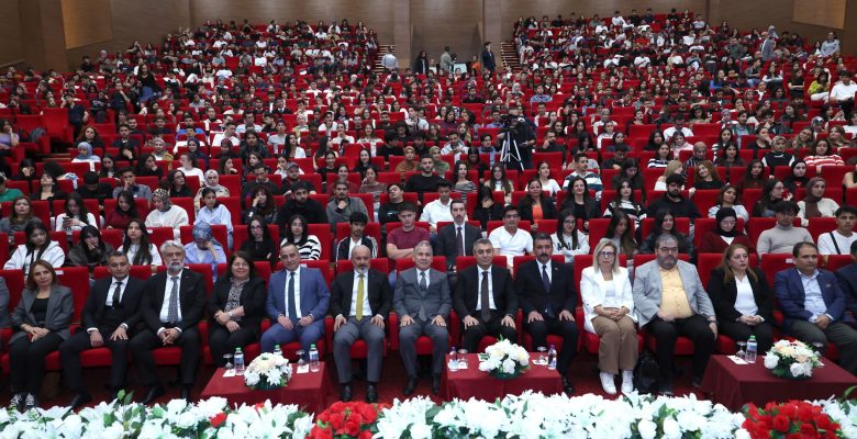 İŞKUR GENÇLİK PROGRAMI İLE 2 BİN 896 ÖĞRENCİ İŞ HAYATINA HAZIRLANIYOR