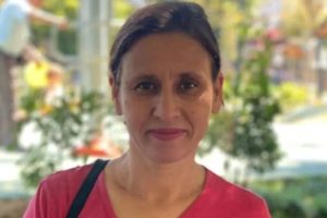 TARSUS’TA KADIN CİNAYETİ: UZAKLAŞTIRMA KARARI BULUNAN EŞİ TARAFINDAN ÖLDÜRÜLDÜ!