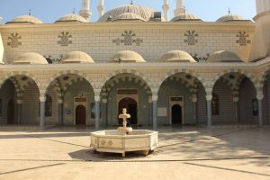 MÜBAREK ÜÇ AYLAR YARIN BAŞLIYOR