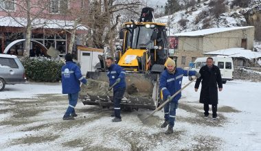 POZANTI BELEDİYESİ KAR MESAİSİNDE: EKİPLER GECE GÜNDÜZ SAHADA