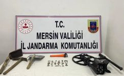 KAÇAK KAZI YAPAN 2 ŞÜPHELİ TARİHİ ESERLERLE YAKALANDI