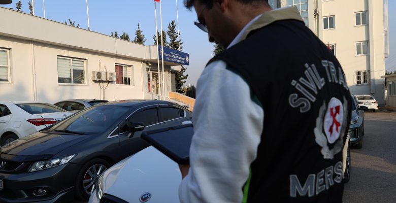 YOLU KAPATAN DÜĞÜN KONVOYUNA CEZA