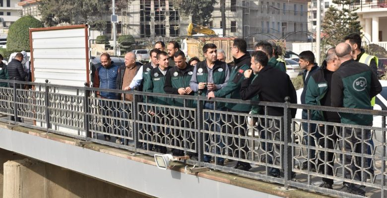 DSİ 6.ADANA BÖLGE MÜDÜRÜ KAYGUSUZ, İLK SAHA ZİYARETİNİ DEPREM BÖLGESİ HATAY’A YAPTI