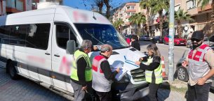 MERSİN’DE BELGESİ OLMAYAN SEYAHAT ACENTELERİNE 106 BİN TL’Yİ AŞKIN PARA CEZASI