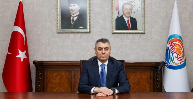 MERSİN VALİSİ ATİLLA TOROS’UN 3 OCAK MERSİN’İN DÜŞMAN İŞGALİNDEN KURTULUŞUNUN 104. YIL DÖNÜMÜ KUTLAMA MESAJI