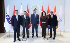 AK PARTİ ADANA HEYETİNDEN İÇİŞLERİ BAKANI MUSTAFA ÇİFTÇİ’YE HAYIRLI OLSUN ZİYARETİ