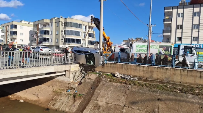 MERSİN’İN TARSUS İLÇESİNDE TRAFİK KAZASI: 6 YARALI