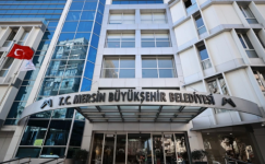 MERSİN BÜYÜKŞEHİR BELEDİYESİ SORUŞTURMASINDA GÖZALTI SAYISI ARTIYOR: 20 KİŞİ DAHA GÖZALTINA ALINDI