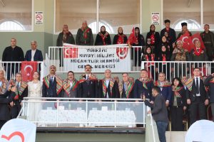 KARAİSALI’DA MİLLİ RUH ŞENLİKLE YAŞATILDI