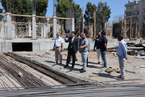 MERSİN İL MİLLÎ EĞİTİM MÜDÜRÜ ÖZDEMİRCİ, ATATÜRK ANADOLU LİSESİ ŞANTİYESİNDE İNCELEMELERDE BULUNDU