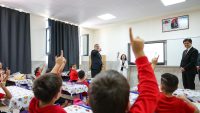 MERSİN VALİSİ ATİLLA TOROS’TAN FATİH İLKOKULU’NA ZİYARET