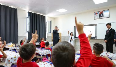 MERSİN VALİSİ ATİLLA TOROS’TAN FATİH İLKOKULU’NA ZİYARET